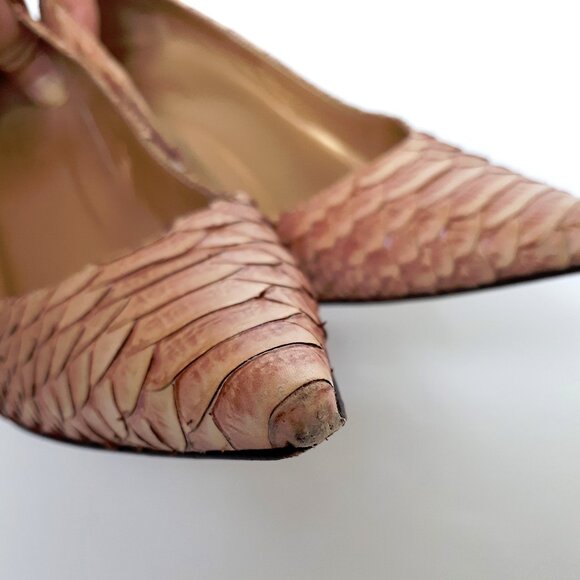 CAVALLINI Leather Pumps with Pointy Toe in Iridescent Pink Snakeskin - Picture 10 of 15